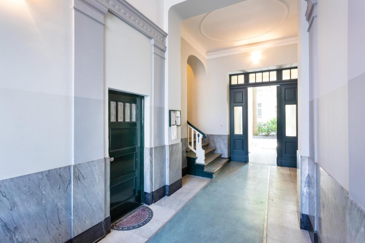 The Duesseldorfer, 1 Bedroom 1 Living Up To 4 People Appartement Berlijn